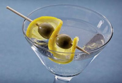 Citrusy cocktail garnish - LEMONPEEL